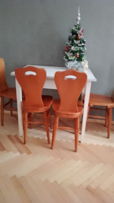 Стільці дерев'яні  кухонні в комплекті  '4 шт