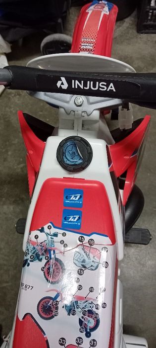 Mota criança a bateria