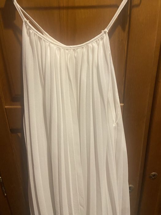 Vestido alsa plissado branco tamanho M elegante