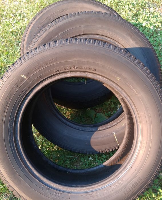 Зимова гума. 225/65/R17. Японія