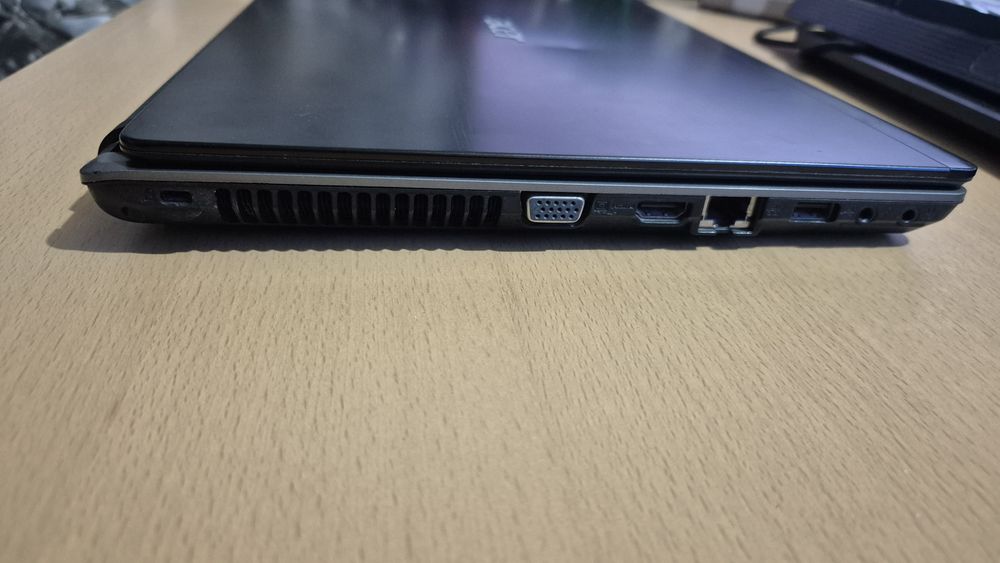 Нотбук acer aspire one
