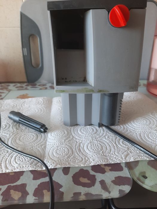 Vários acessórios para aquário