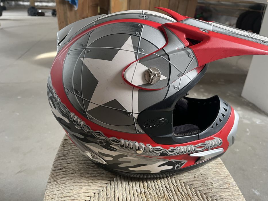 Kask motocyklowy cross