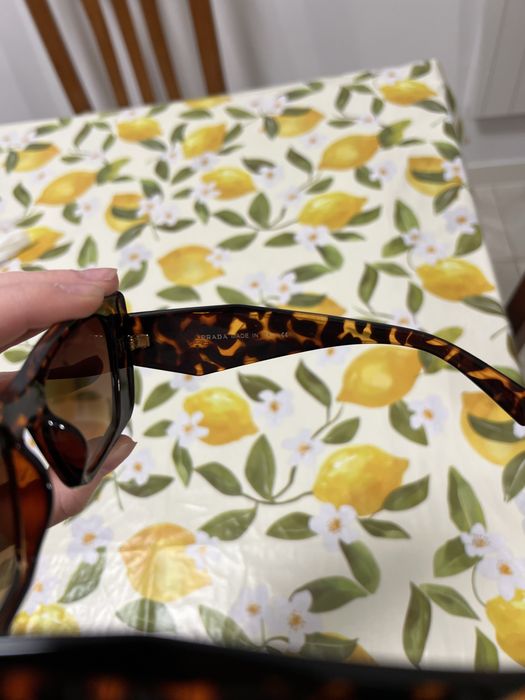 Oculos de sol prada tartaruga novos