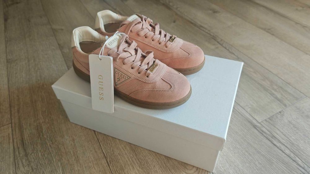 Buty Guess rozm. 35 light pink NOWE
