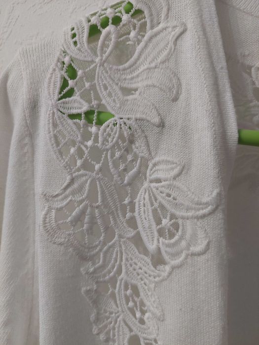 Damski sweterek narzutka