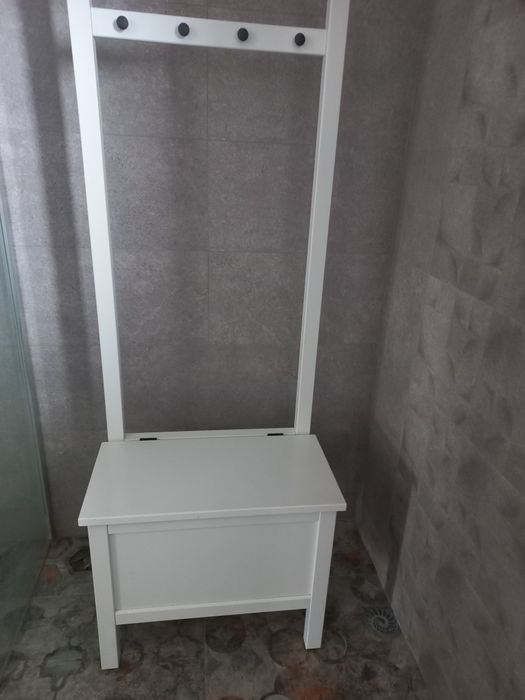 IKEA Hemnes Schowek z wieszakiem na ręczniki