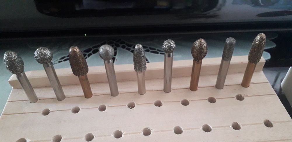 Małe frezy diamentowe 9 sztuk