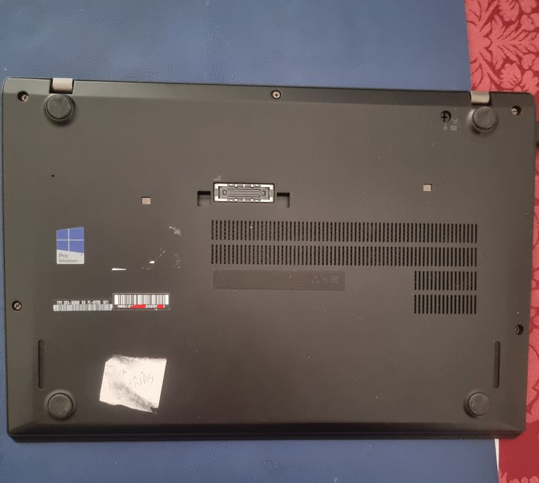 Lenovo Thikpad T460s - Tela  Touch, rotação de 180°.