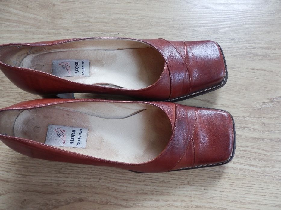 Czółenka rozmiar 40