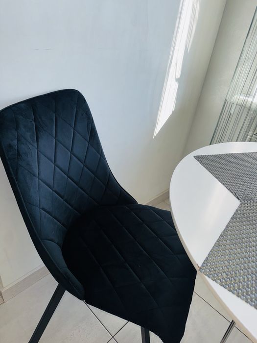 Вільна . ДОКУМЕНТИ .Є квартири, у різних районах міста