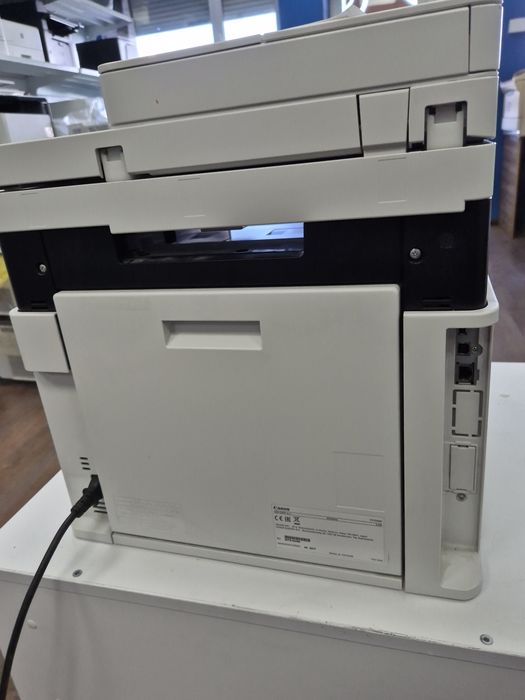 БФП Canon i-Sensys MF732Cdw с Wi-Fi.
