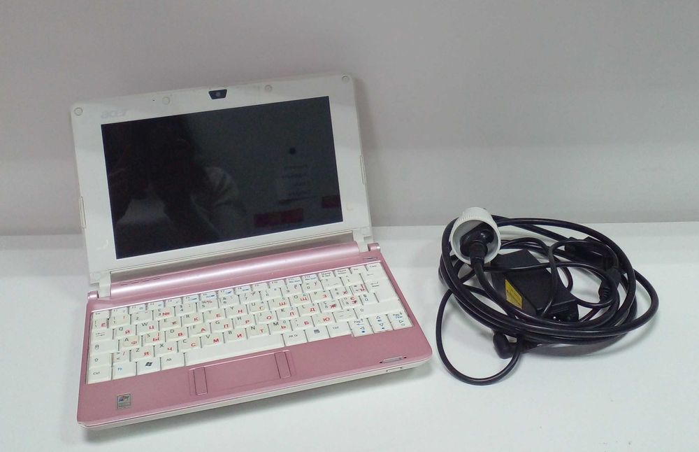 Ноутбук Acer aspire one ZG5 Atom N270/RAM1GB/HDD160GB