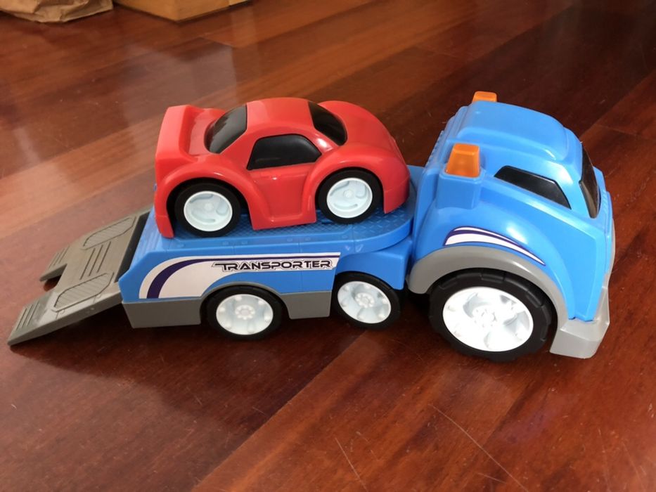 Truck and car – beeps, spins, and plays music
