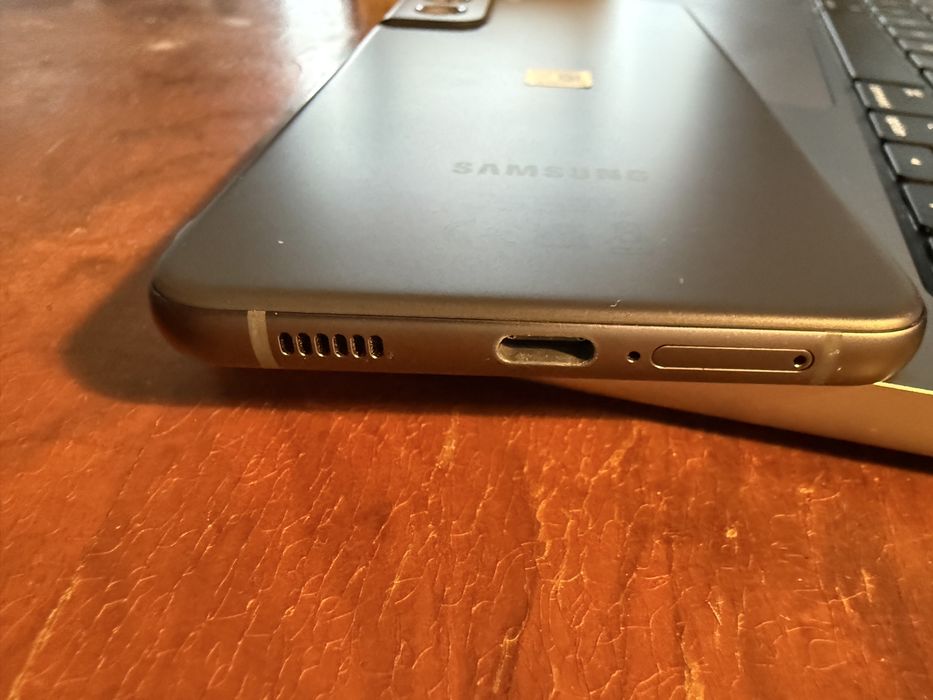 Smartfon Samsung Galaxy S21 FE 5G