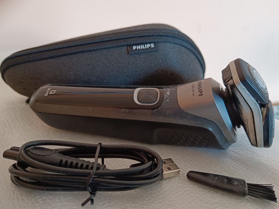 Електробритва Philips S5887