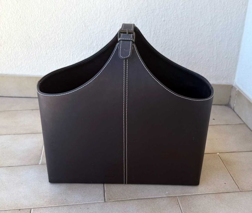 Porta revistas pele castanha novo