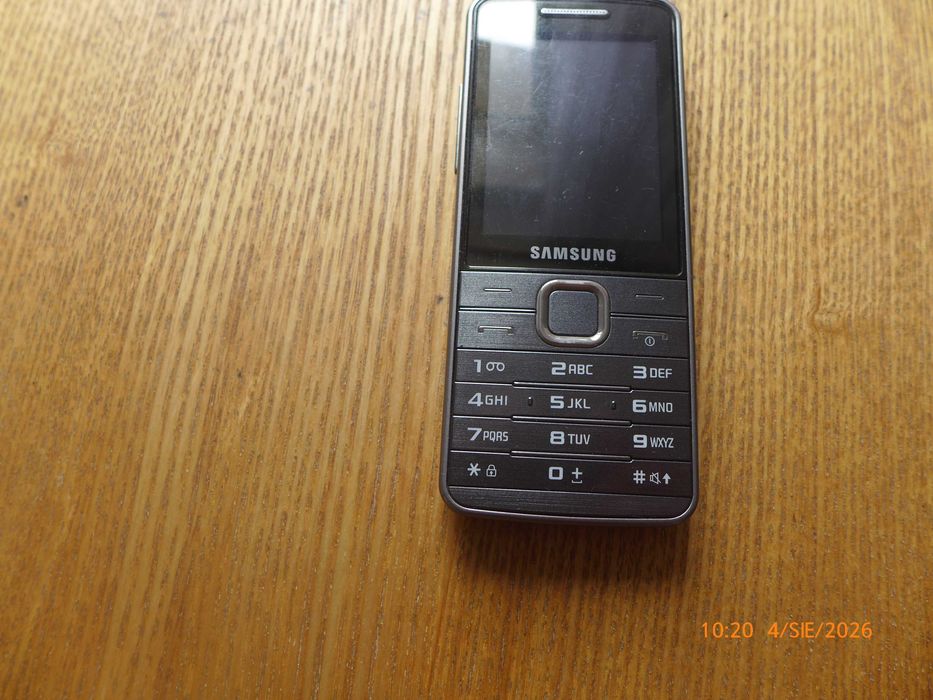 Telefon Samsung GT-S 5610