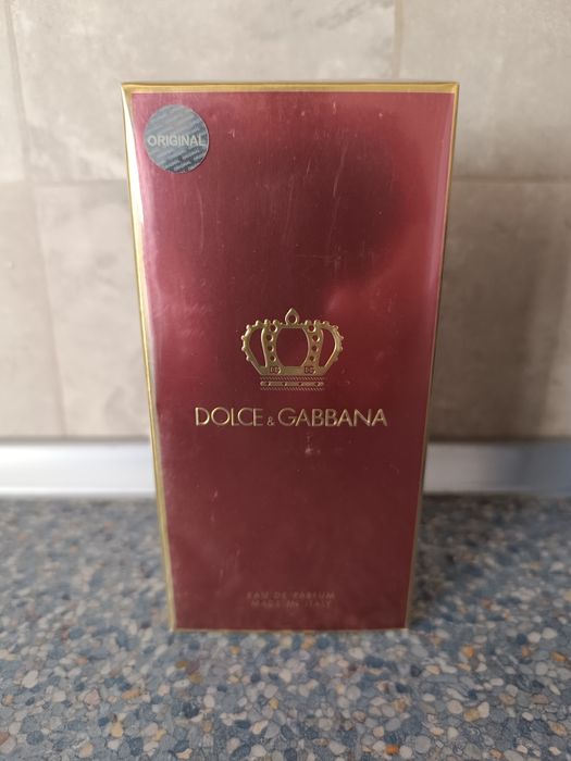 Чудовий жіночий парфум Dolce & Gabbana Q Parfum.