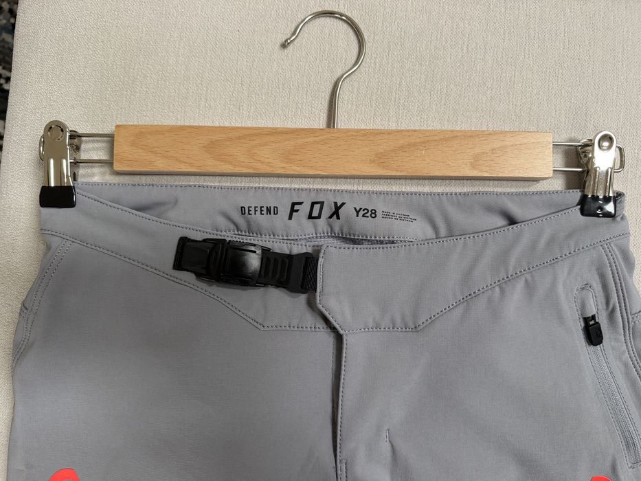 Spodnie rowerowe FOX Defend Nowe YOUNG 28