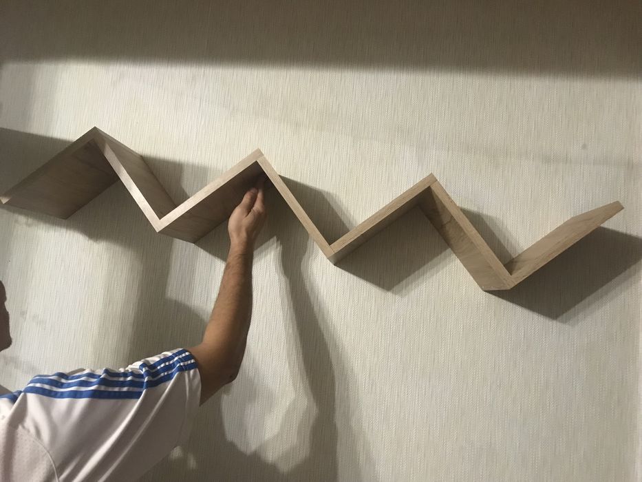 Навесная полка 300 грн