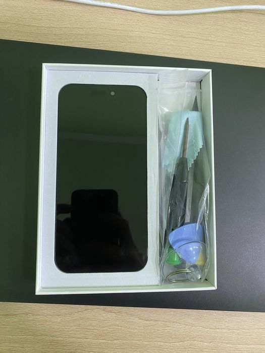 Iphone 14 pro дисплей з комплектом
