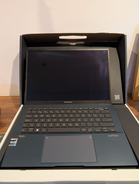Portátil ASUS Zenbook - i5-1240P - OLED - 14" - Com garantia