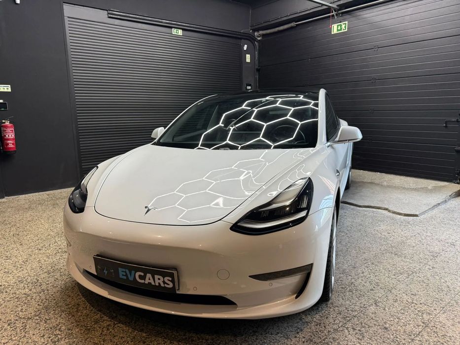 Tesla Model 3 Long Range AWD Dual Motor