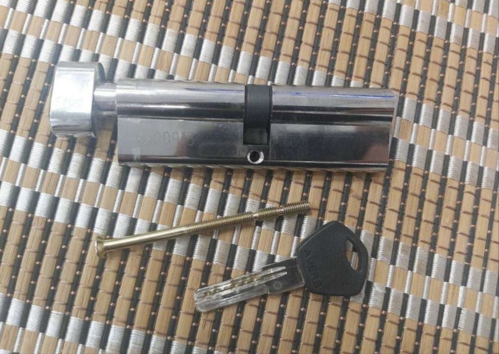 Серцевина аверс в ідеальному стані