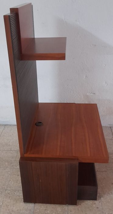 Móvel de apoio para TV