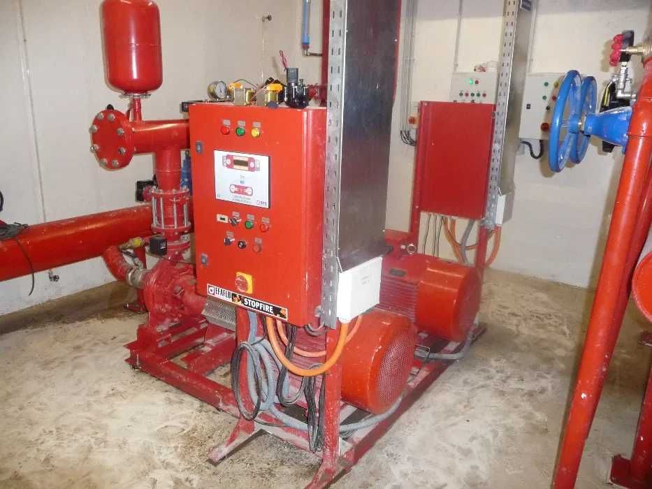 canalizações , eletricidade e sistemas de energia solar , 24 horas.