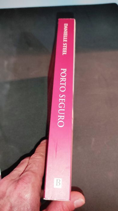 Livro Porto seguro - Danielle Steel