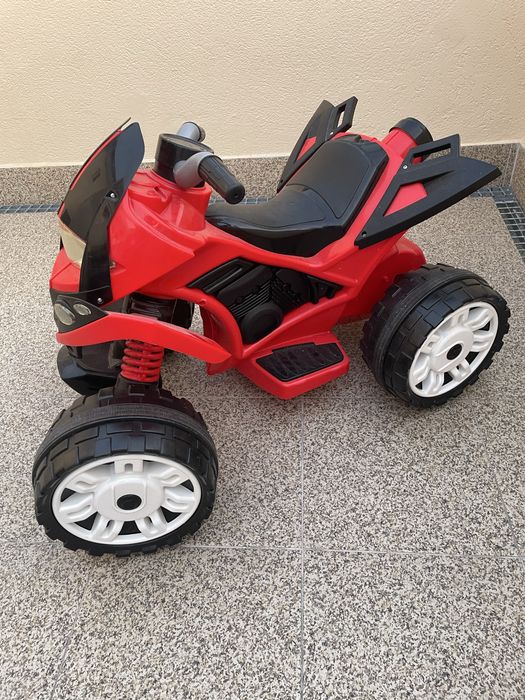 Carro elétrico para criança