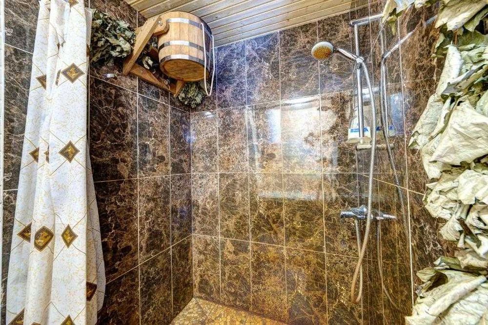 Готельний комплекс в Поляниці