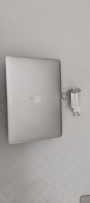 MacBook Air 13" 2017 | Intel Core i5 | 8GB RAM | Excelente Estado