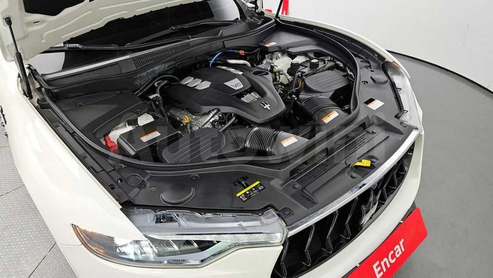 2022 Maserati Levante 3.0 AWD Modena