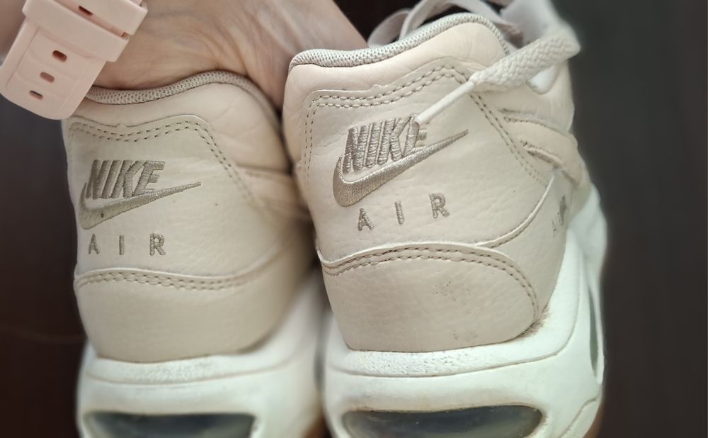 Nike Air max command  41 skóra naturalna kod  718896-100