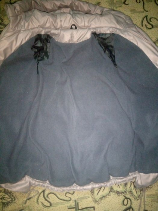 Зимова куртка на дівчинку