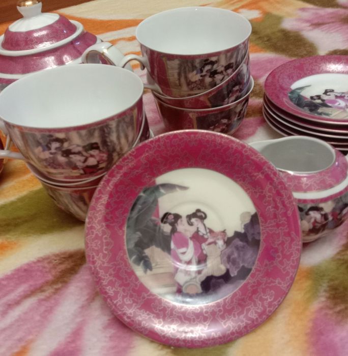 Продам сервиз чайный