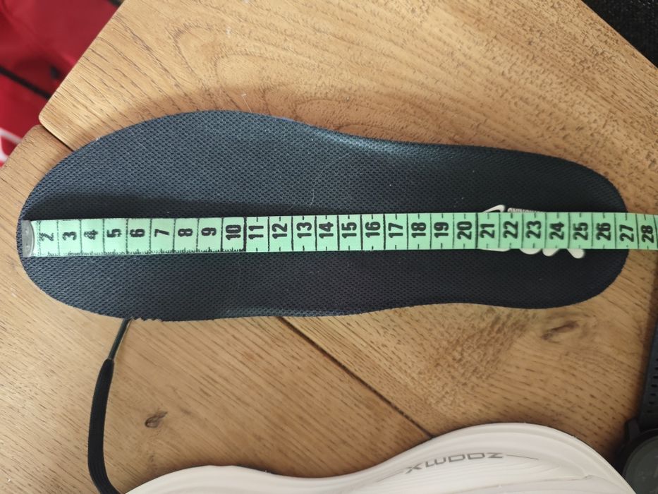 Nike Vomero 18, 40, 26,5 cm