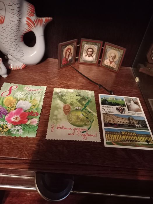 Статуетки, фляга,откритки