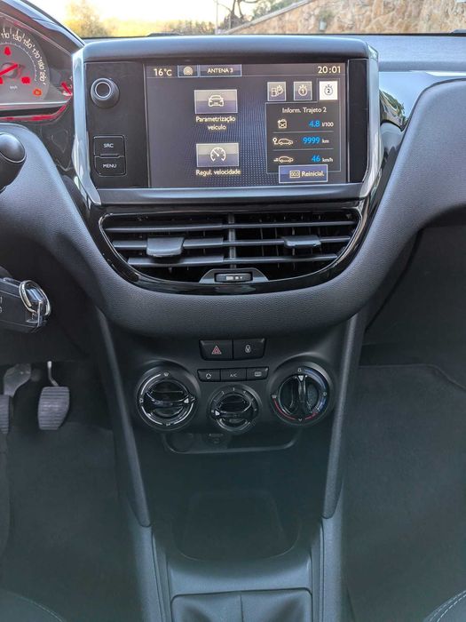 Peugeot 208, 2015 - 133.000 km