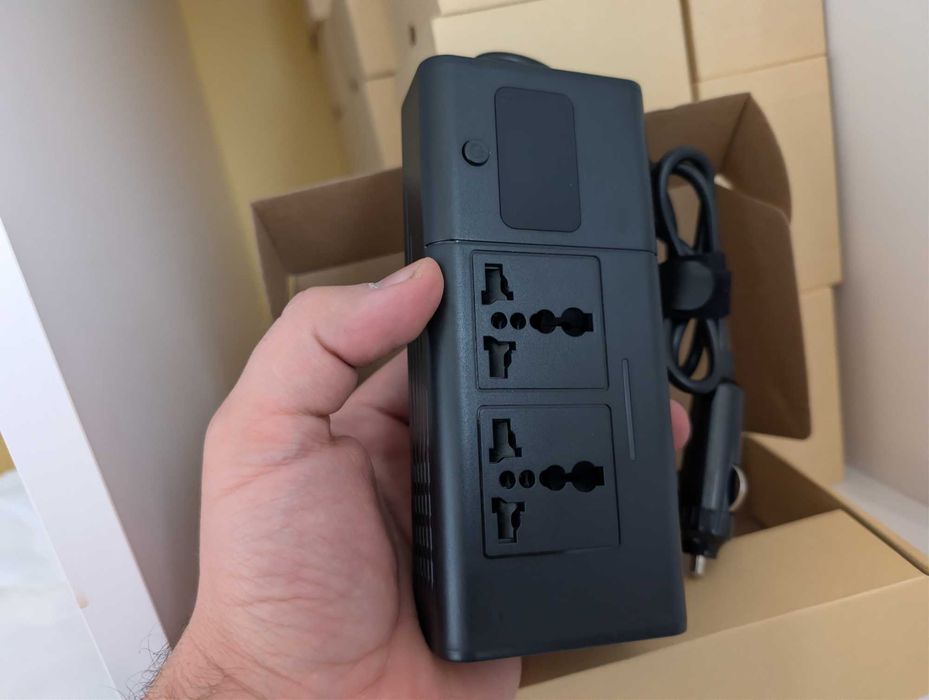 Автомобільний інвертор 12V-220V (200W) з PD 30W та QC 3.0 — РОЗПРОДАЖ