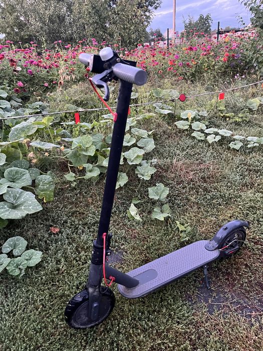 Електросамокат  Б/У Xiaomi Mi Electric Scooter
