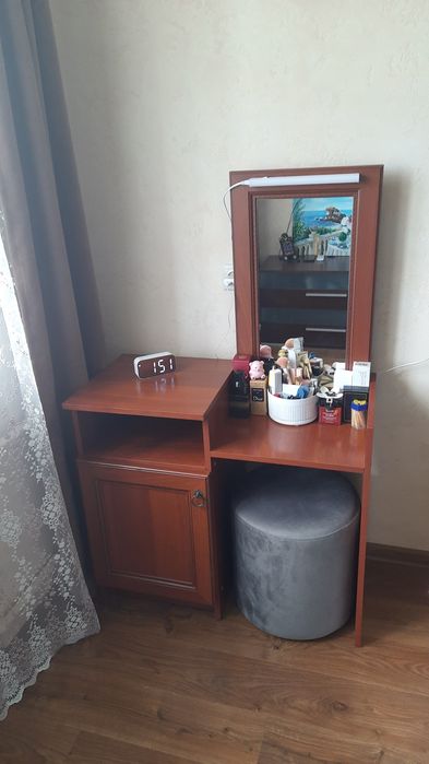 Туалетный столик