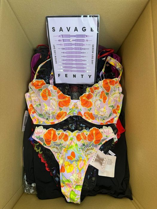 Сток оптом, Сукні, костюми,джинси, тренч, сукні опт,Топи, джогери