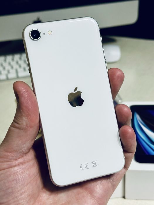 Apple IPhone SE 2020 64gb neverlock КОМПЛЕКТ