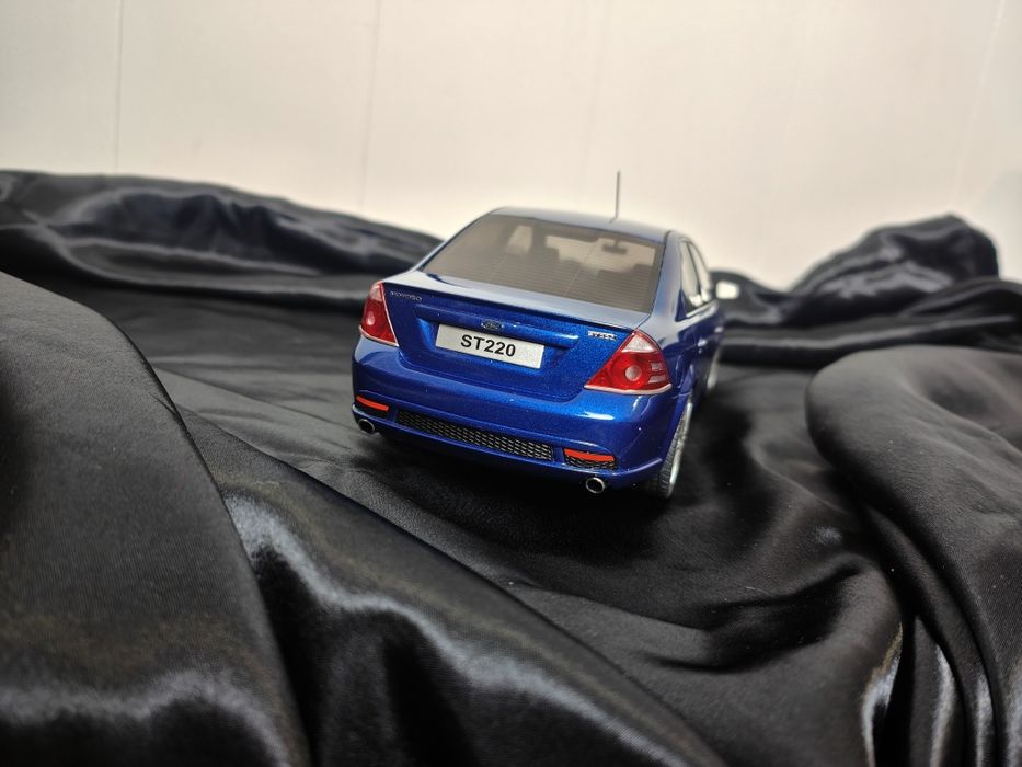 Ford Mondeo ST220 Otto 1:18