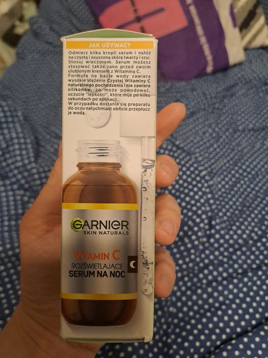 Garnier. Rozświetlające serum z witaminą C