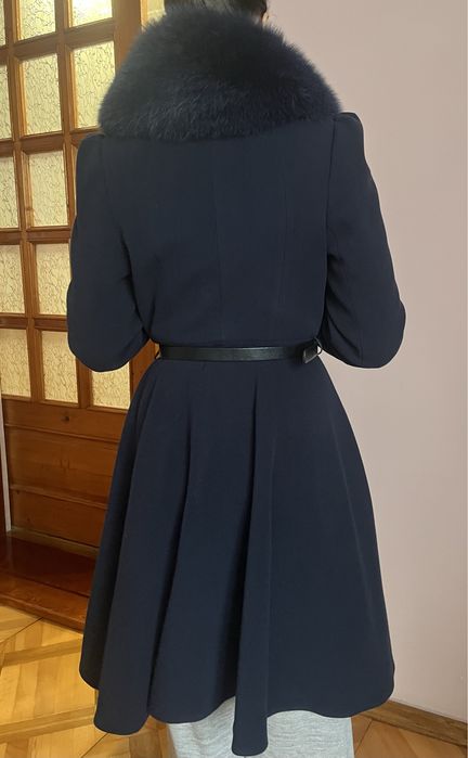 Пальто зимове з натуральним хутром